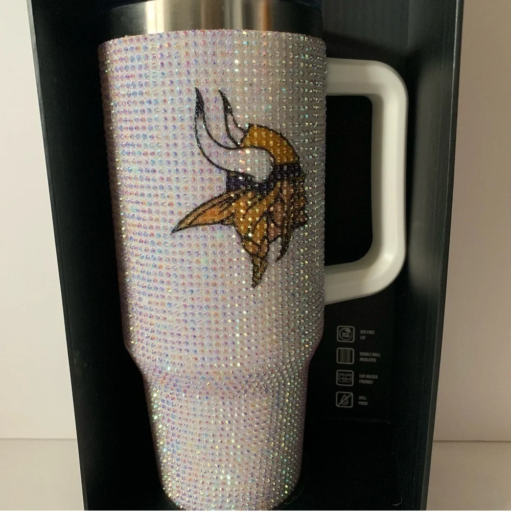 NIB. NFL Minnesota Vikings Bling Colossal Tumbler